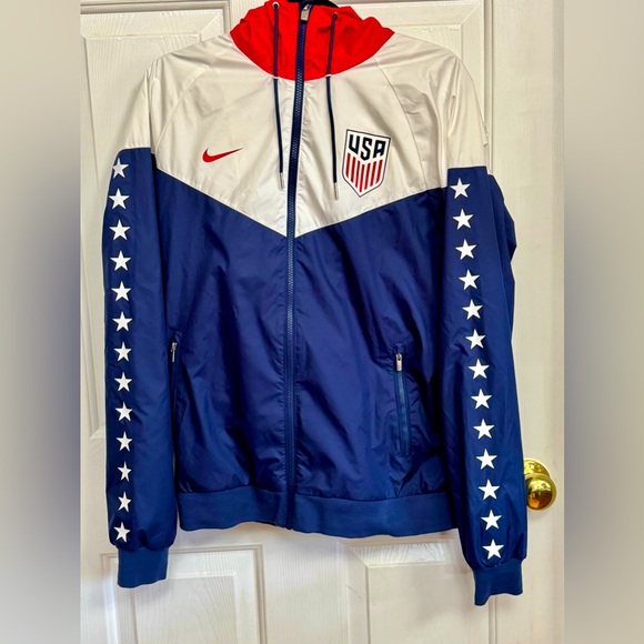 Like NEW Nike Red, White and Blue USA Hooded windbreaker  Size Medium - Picture 1 of 6